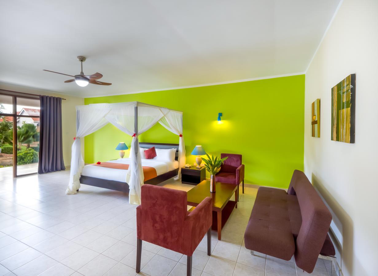 Azao Resort & Spa Pongwe Exterior photo
